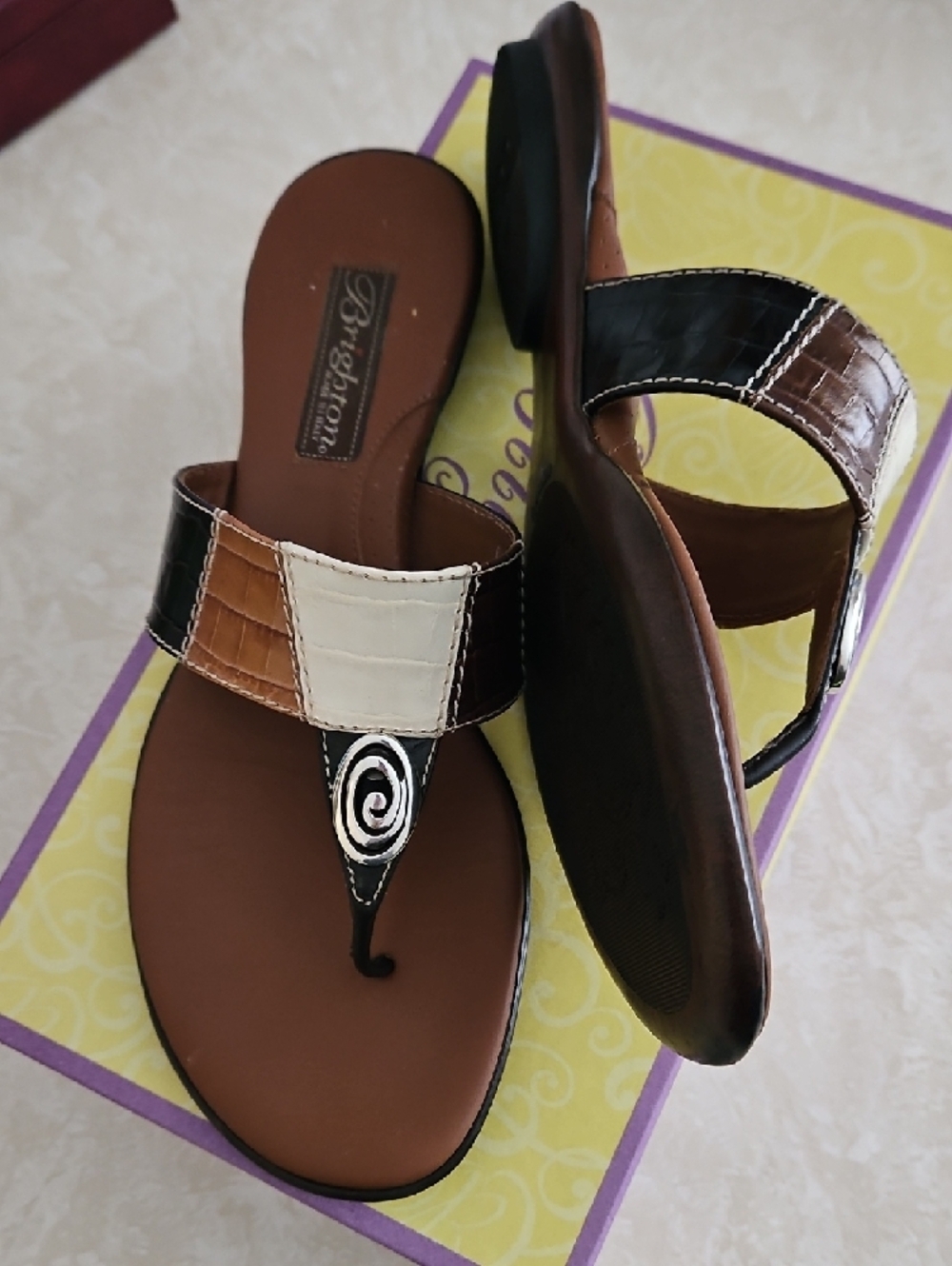 Brighton Poppy Leather Thong Sandals with Silver Swirl Accent, Size 8.5.